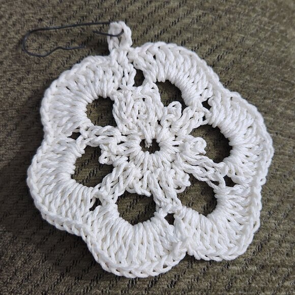 Vintage Handmade Crocheted Christmas Ornaments Set of 2 White & Blue - Picture 5 of 5